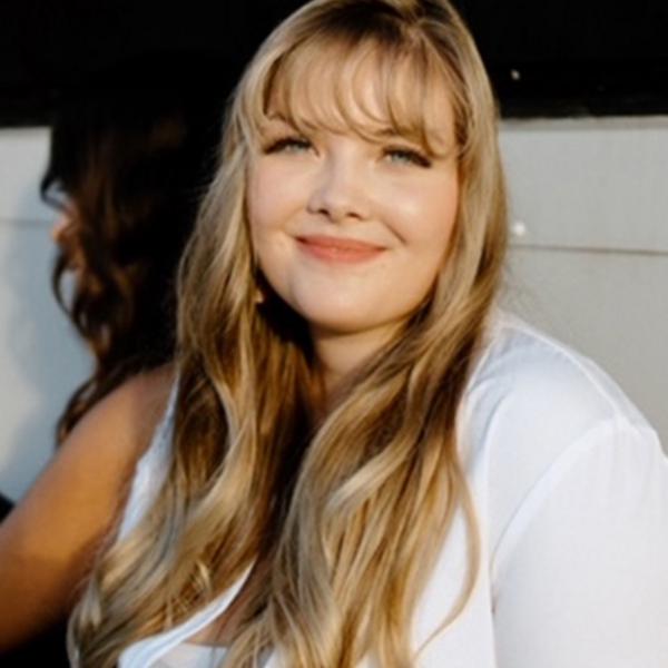 VIU hairdressing alumnus Rachel Williams